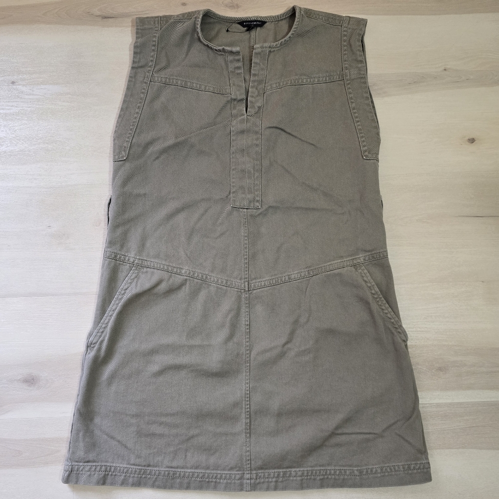Banana Republic Split Neck Utility Dress Large Light Khaki Canvas Army Sleeveles